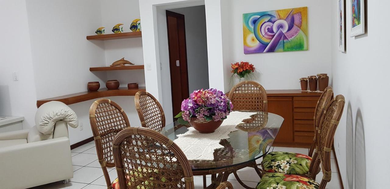 Apto em prédio frente mar, Meia Praia Itapema, 3 dorm, conforto para 8 pessoas Esterno foto